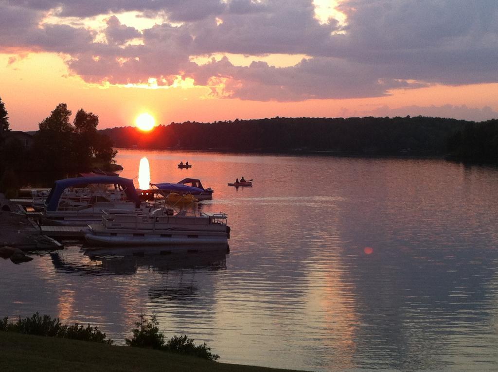 Lake Lauzon Resort Blind River Pokoj fotografie